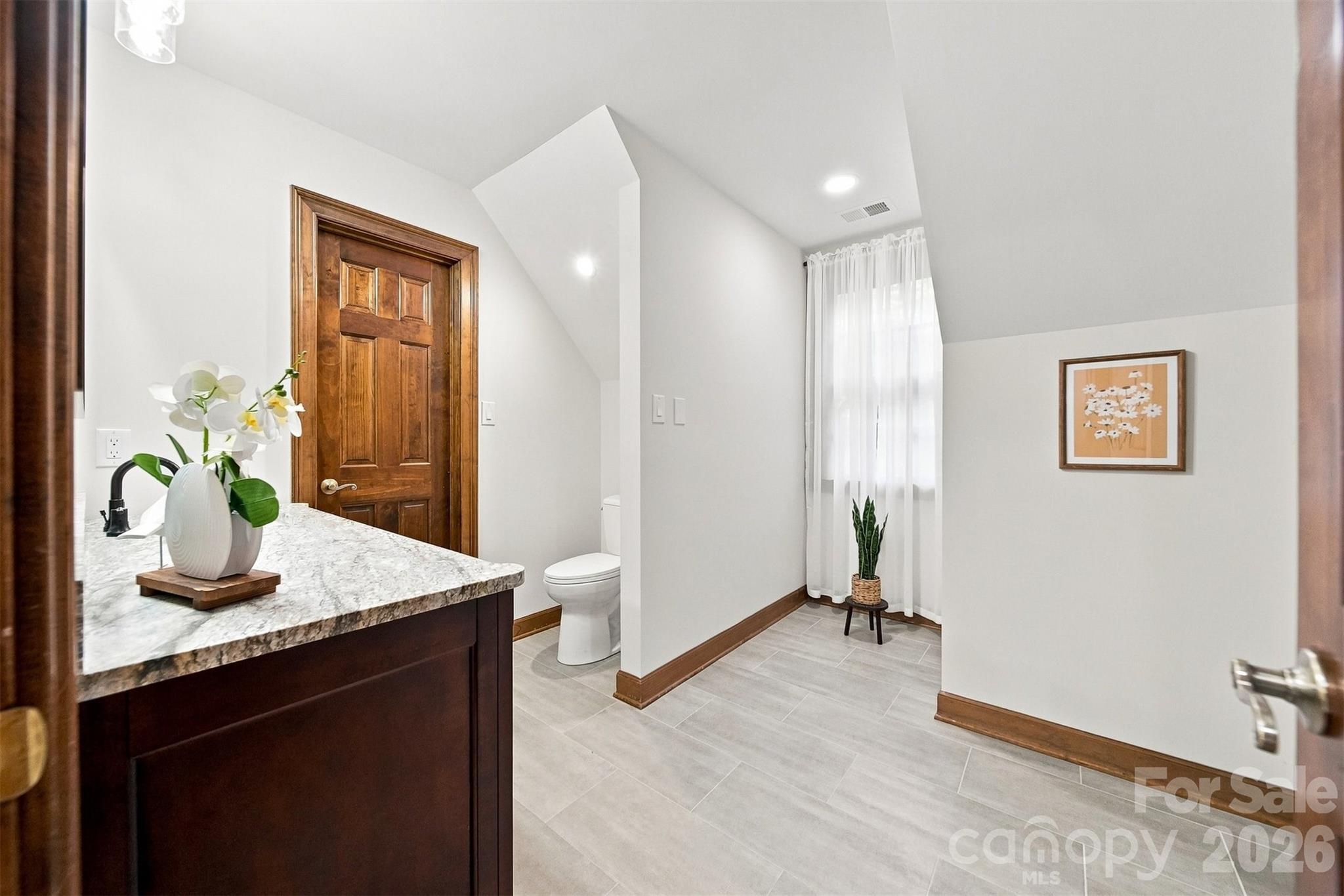 296 Culloden Road Property Photo 36