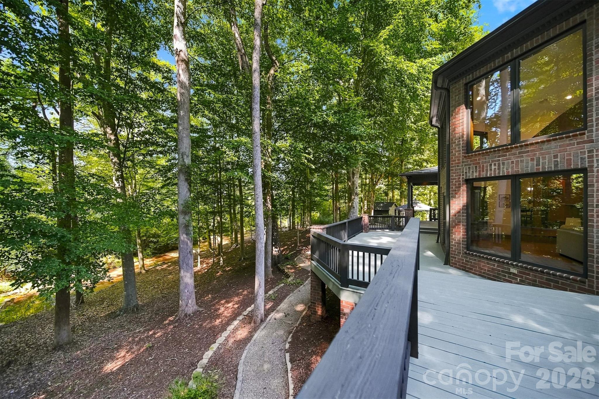 296 Culloden Road Property Photo 38