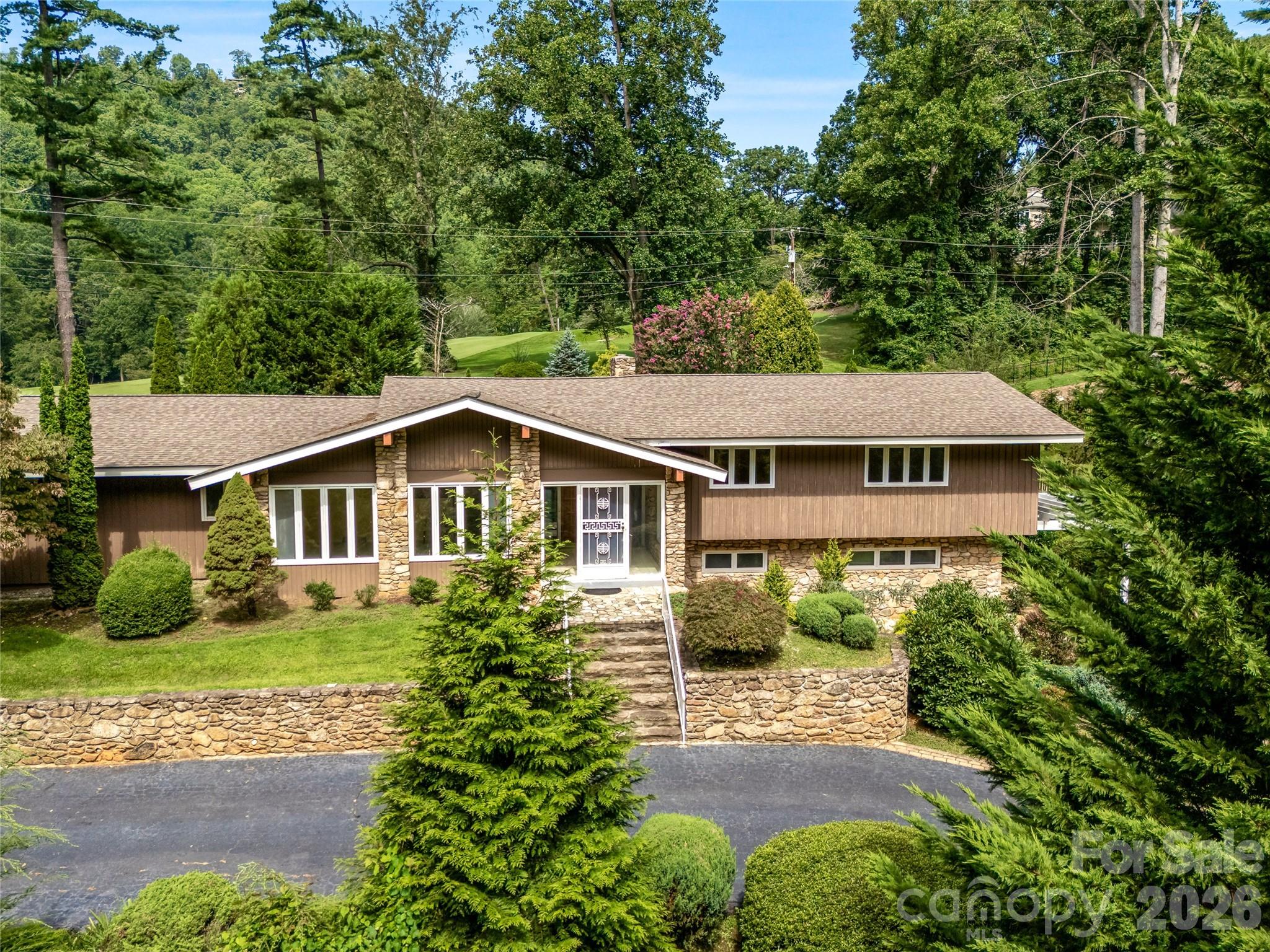 175 Robinhood Road Property Photo 1