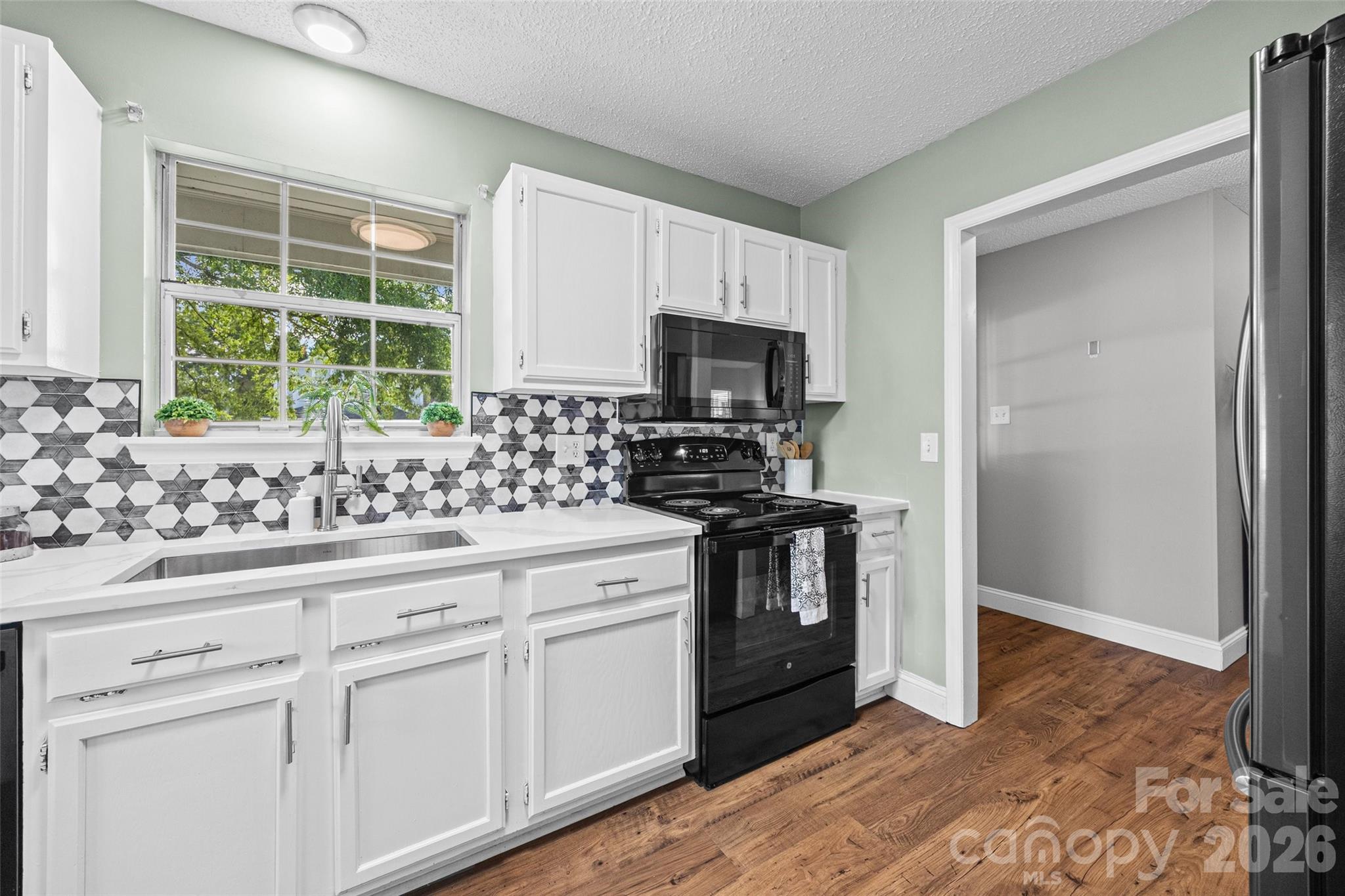 1508 Fieldcrest Circle Property Photo 11