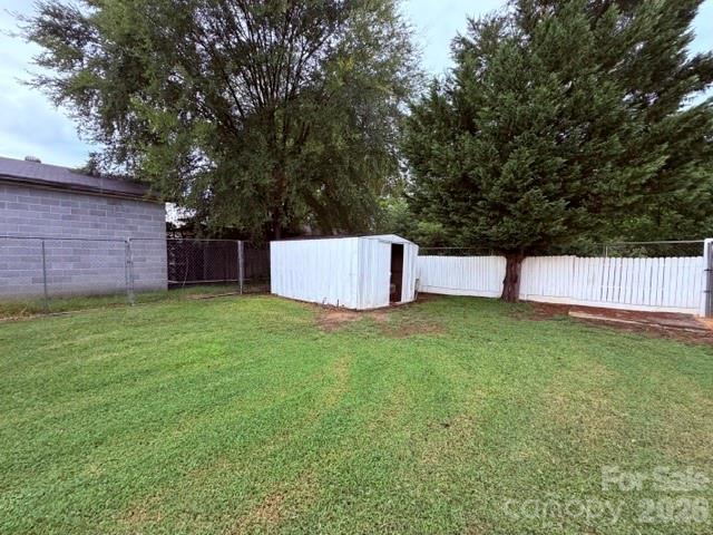 506 Grace Avenue Property Photo 5