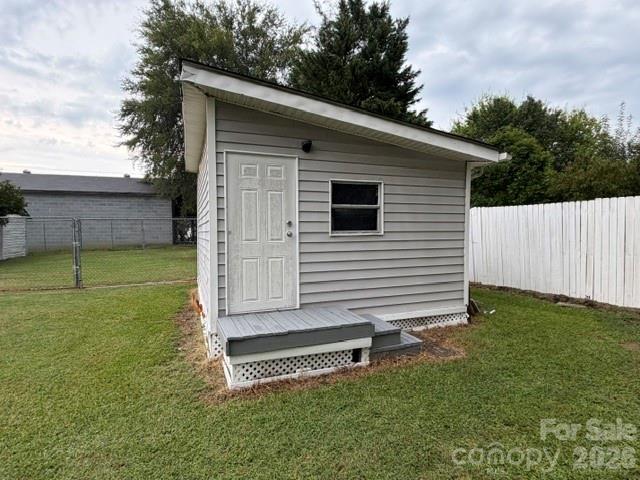506 Grace Avenue Property Photo 7
