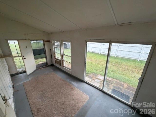 506 Grace Avenue Property Photo 9