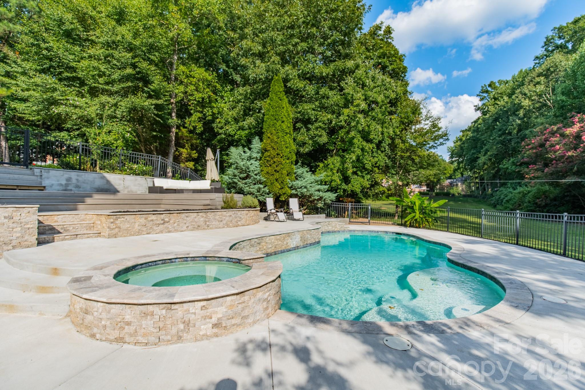 2006 Sandy Pond Lane Property Photo 3
