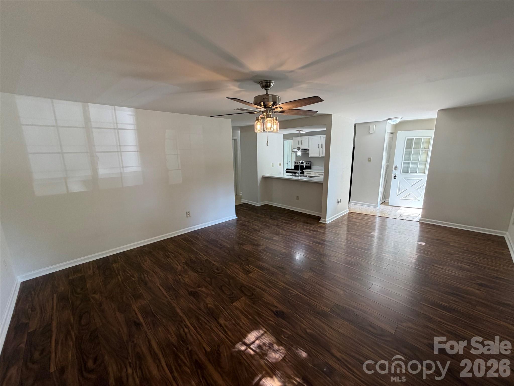 3618 Gustar Court Property Photo 9