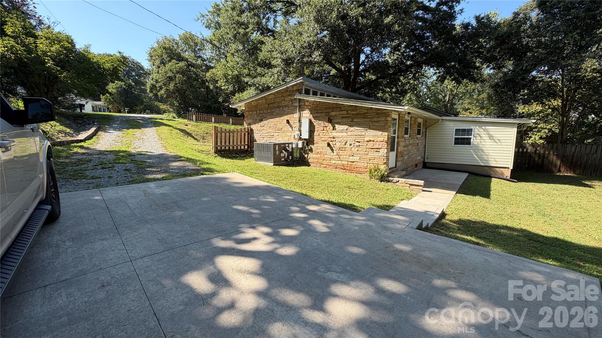 216 Auten Circle Property Photo 28