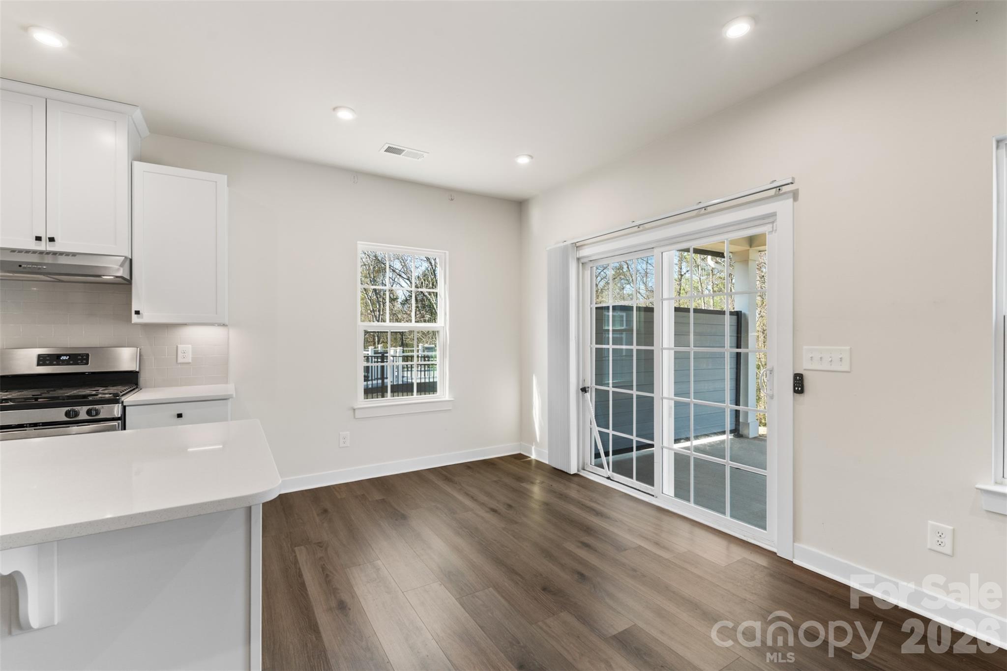 1308 Lena Street Property Photo 13