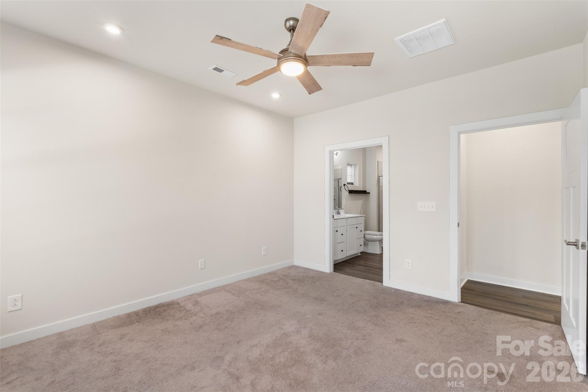 1308 Lena Street Property Photo 20