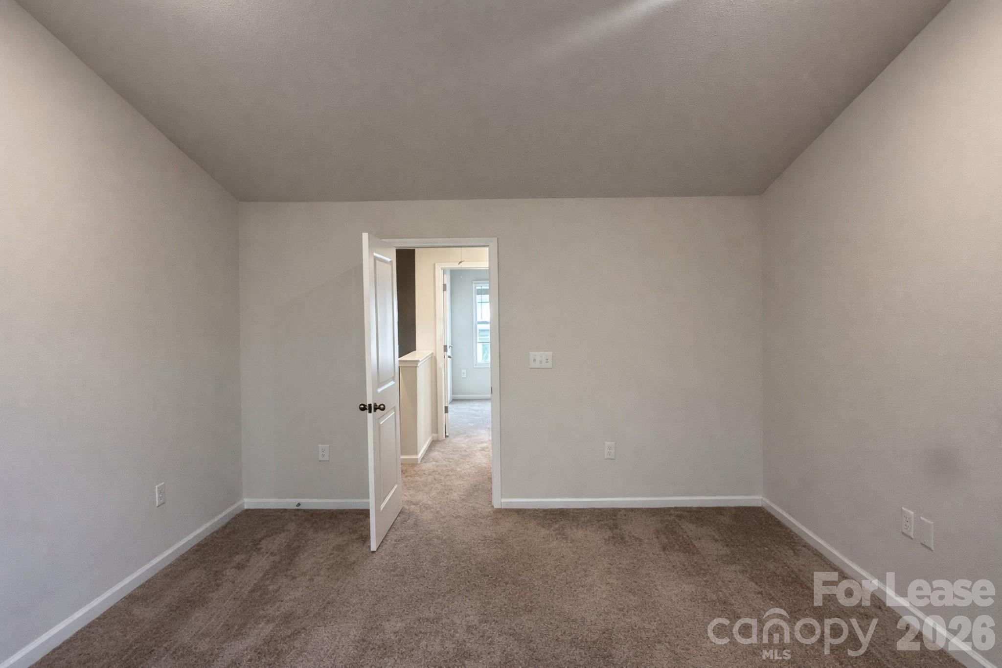 2020 Transatlantic Avenue Property Photo 8