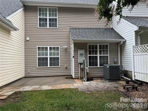 8763 Robinson Forest Drive Property Photo 11