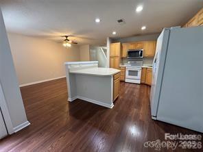 8763 Robinson Forest Drive Property Photo 13