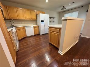 8763 Robinson Forest Drive Property Photo 15