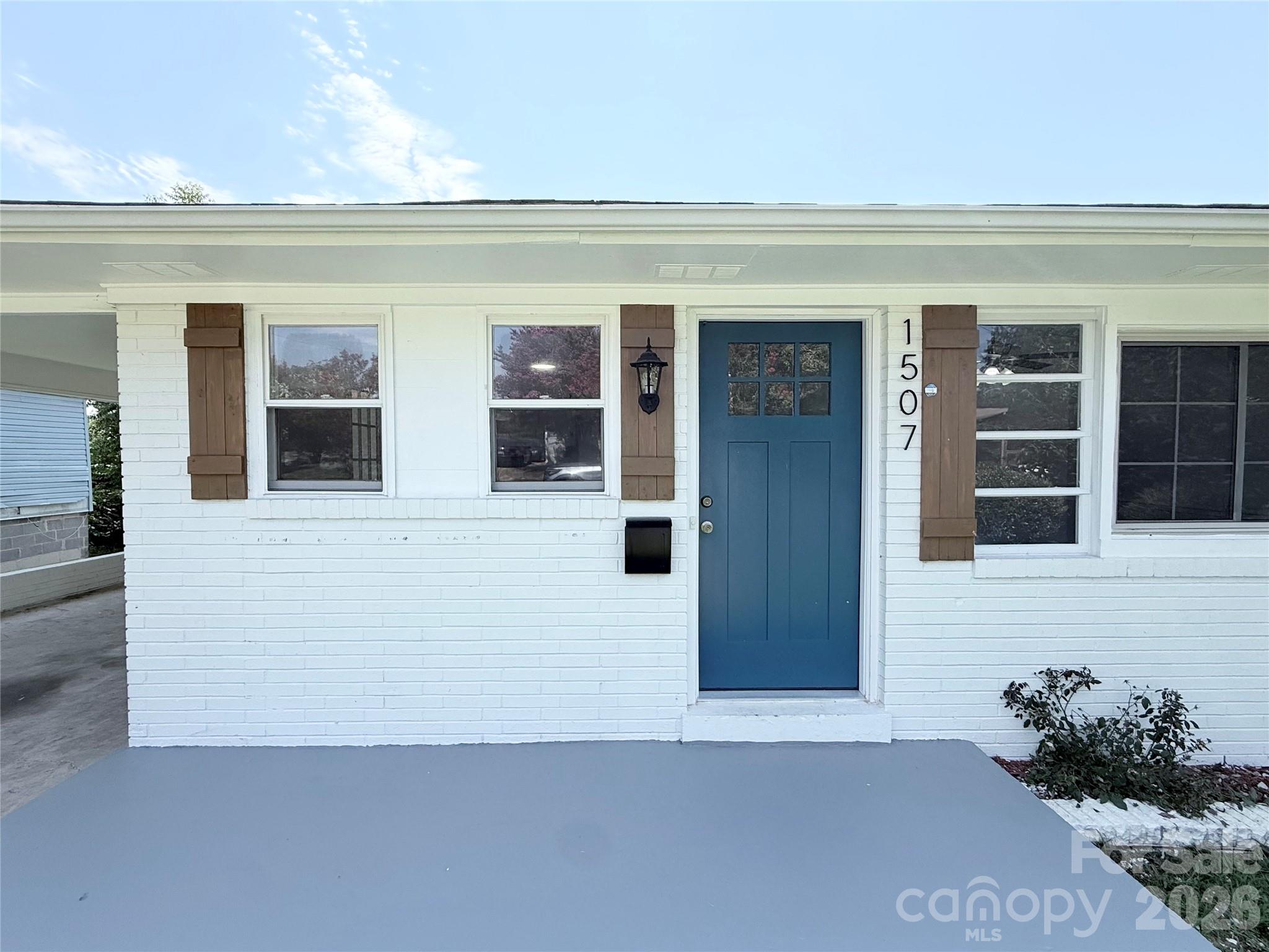 1507 W Horah Street Property Photo 3