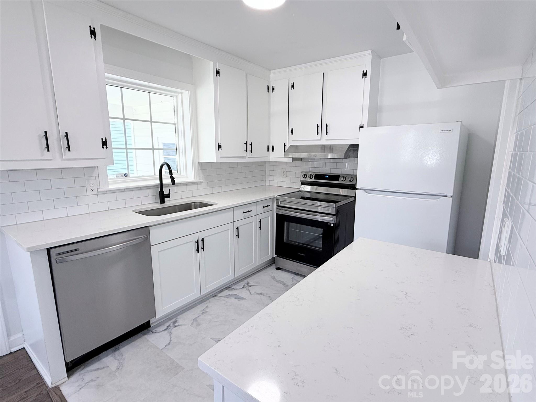1507 W Horah Street Property Photo 10