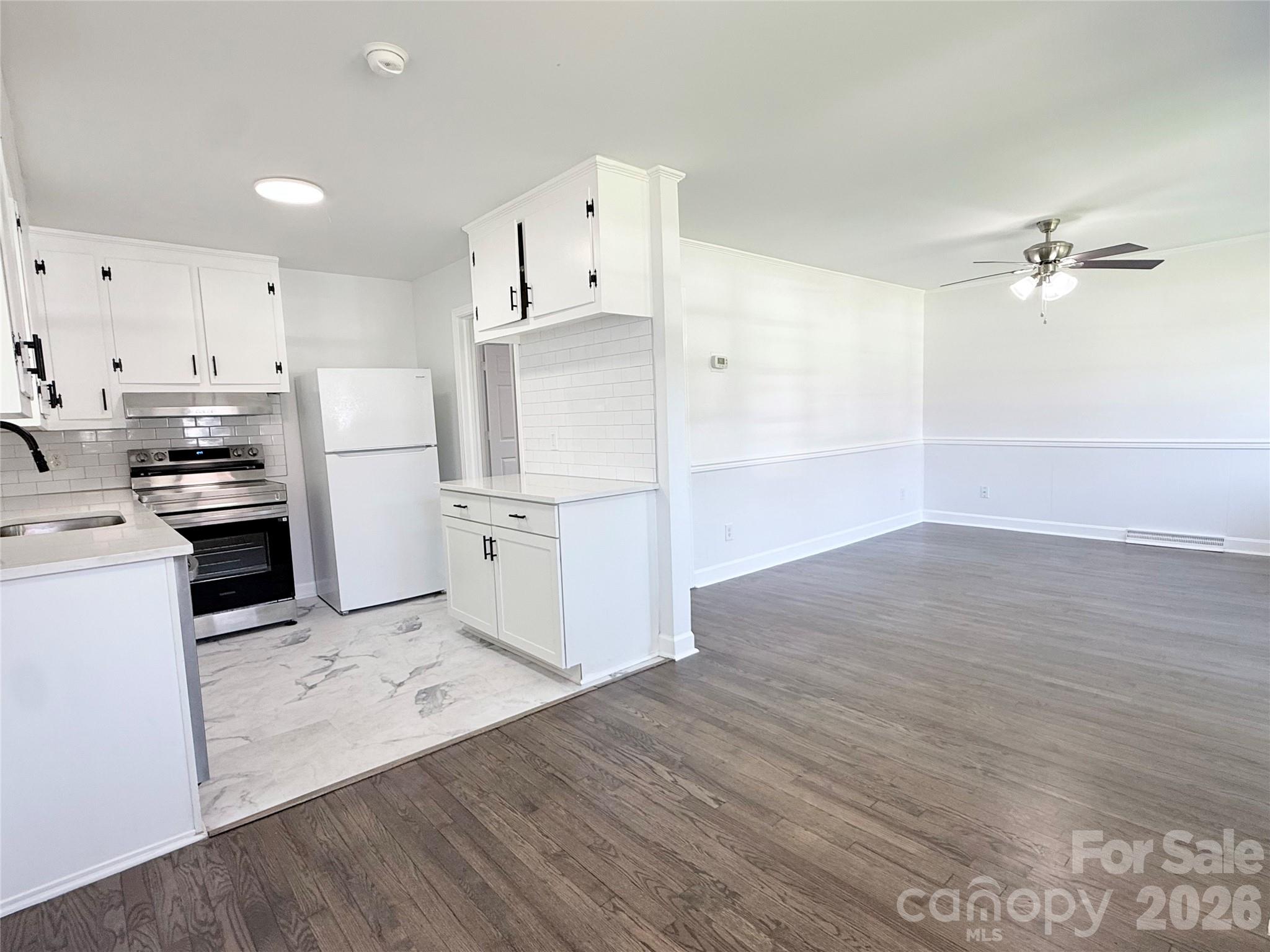 1507 W Horah Street Property Photo 13