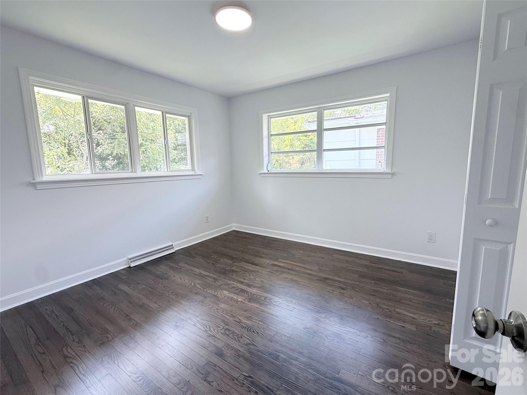 1507 W Horah Street Property Photo 29