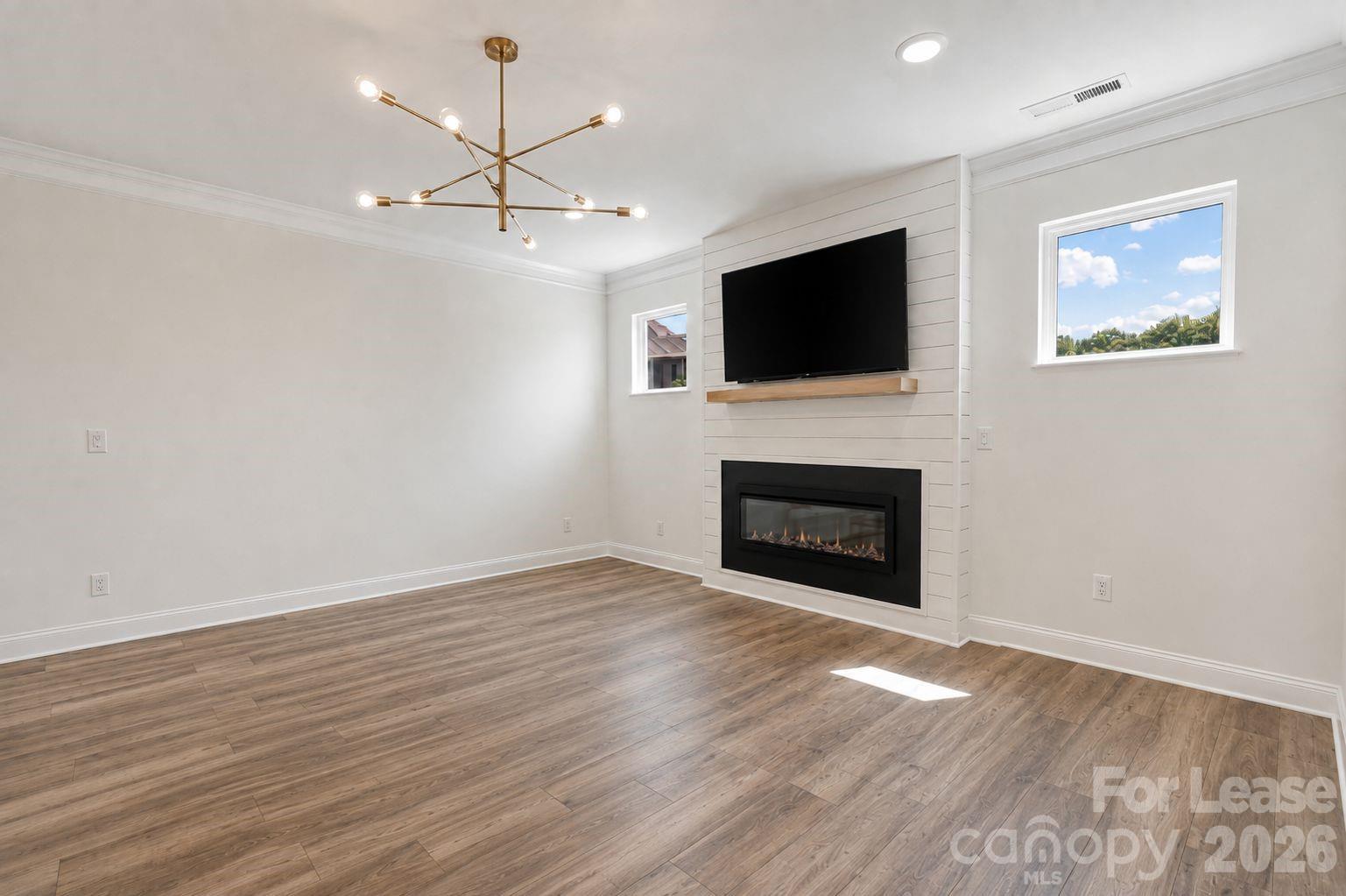 5944 Bakers Point Property Photo 6