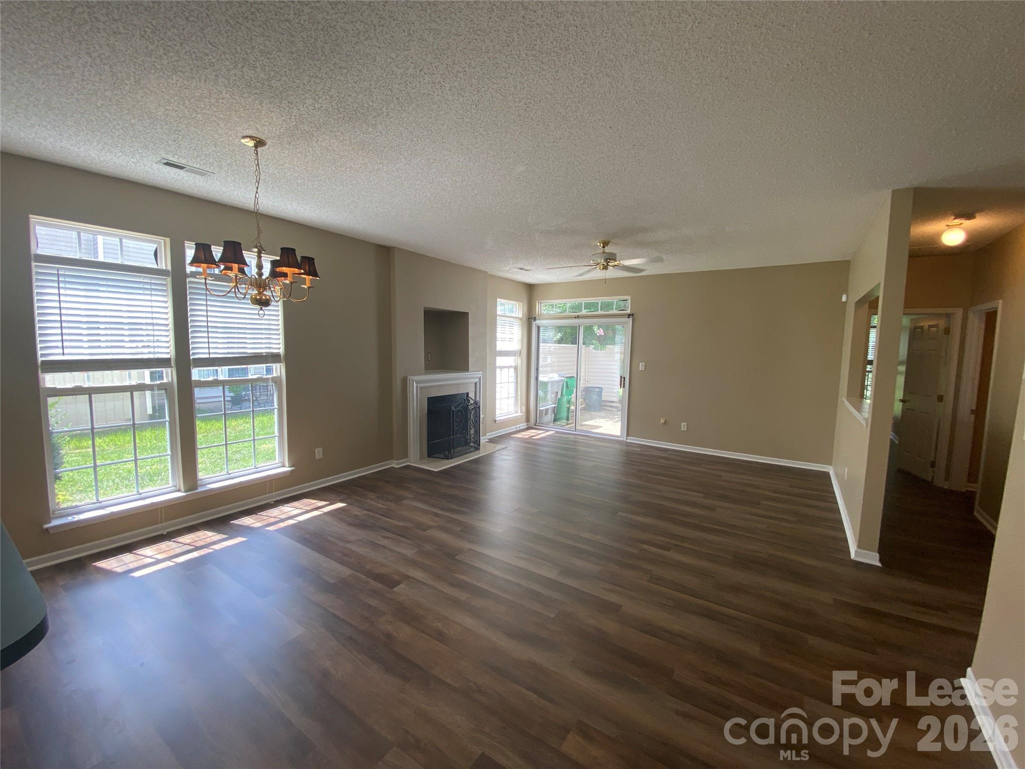5422 Waverly Lynn Lane Property Photo 8