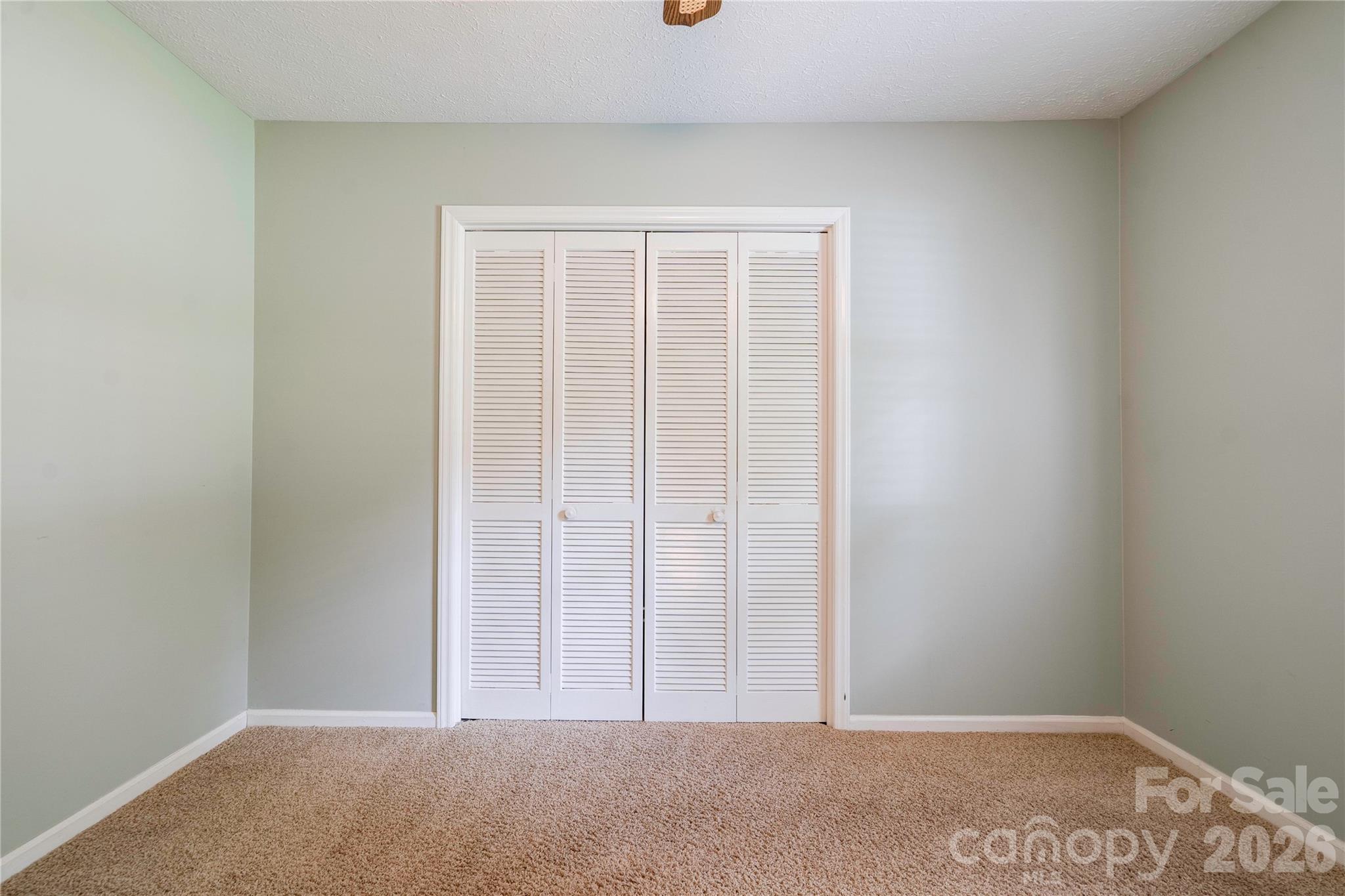 609 Blythe Street Property Photo 13