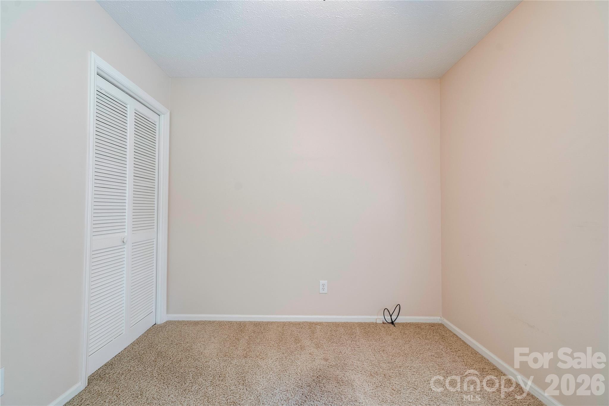 609 Blythe Street Property Photo 19
