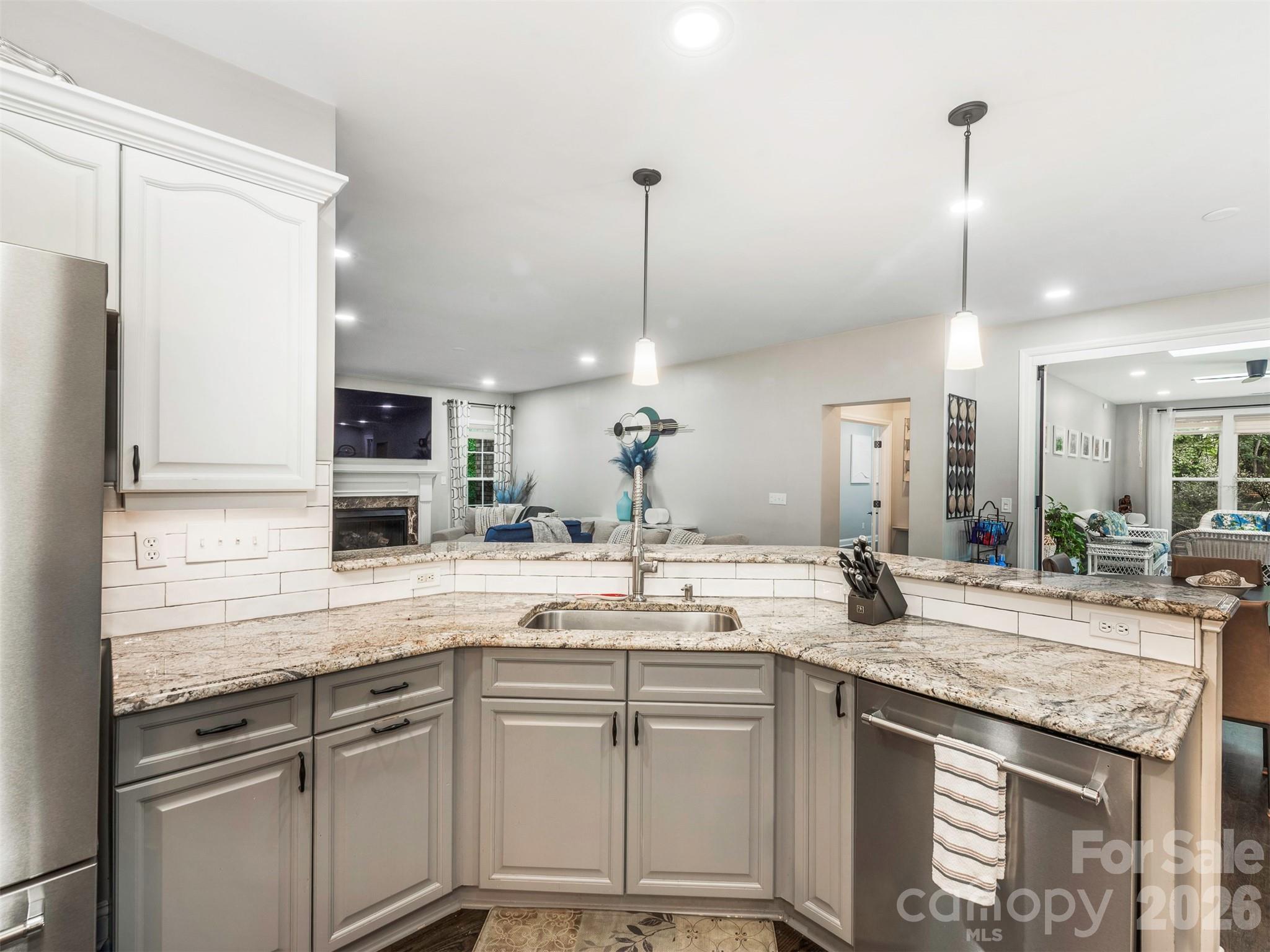 5600 Crown Hill Drive Property Photo 13