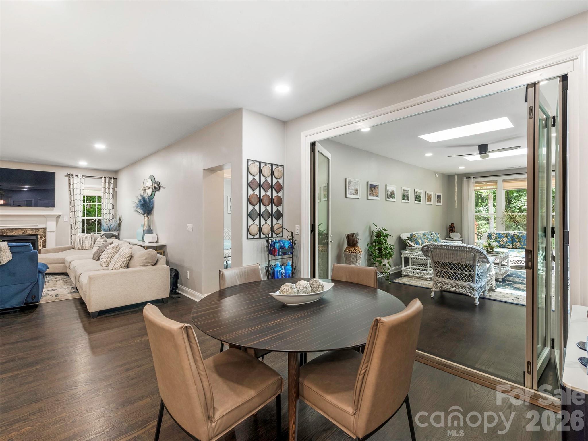 5600 Crown Hill Drive Property Photo 16