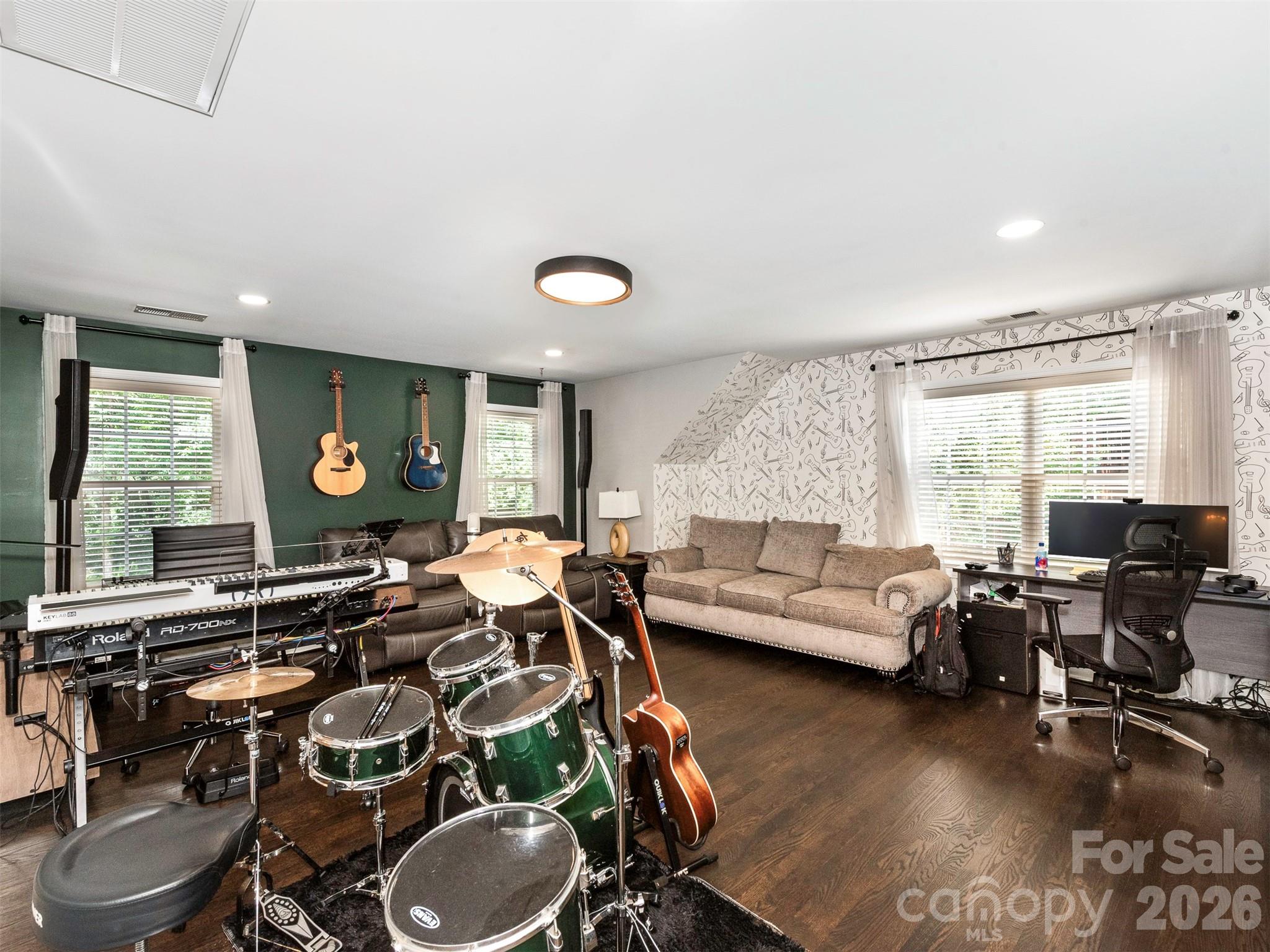5600 Crown Hill Drive Property Photo 34