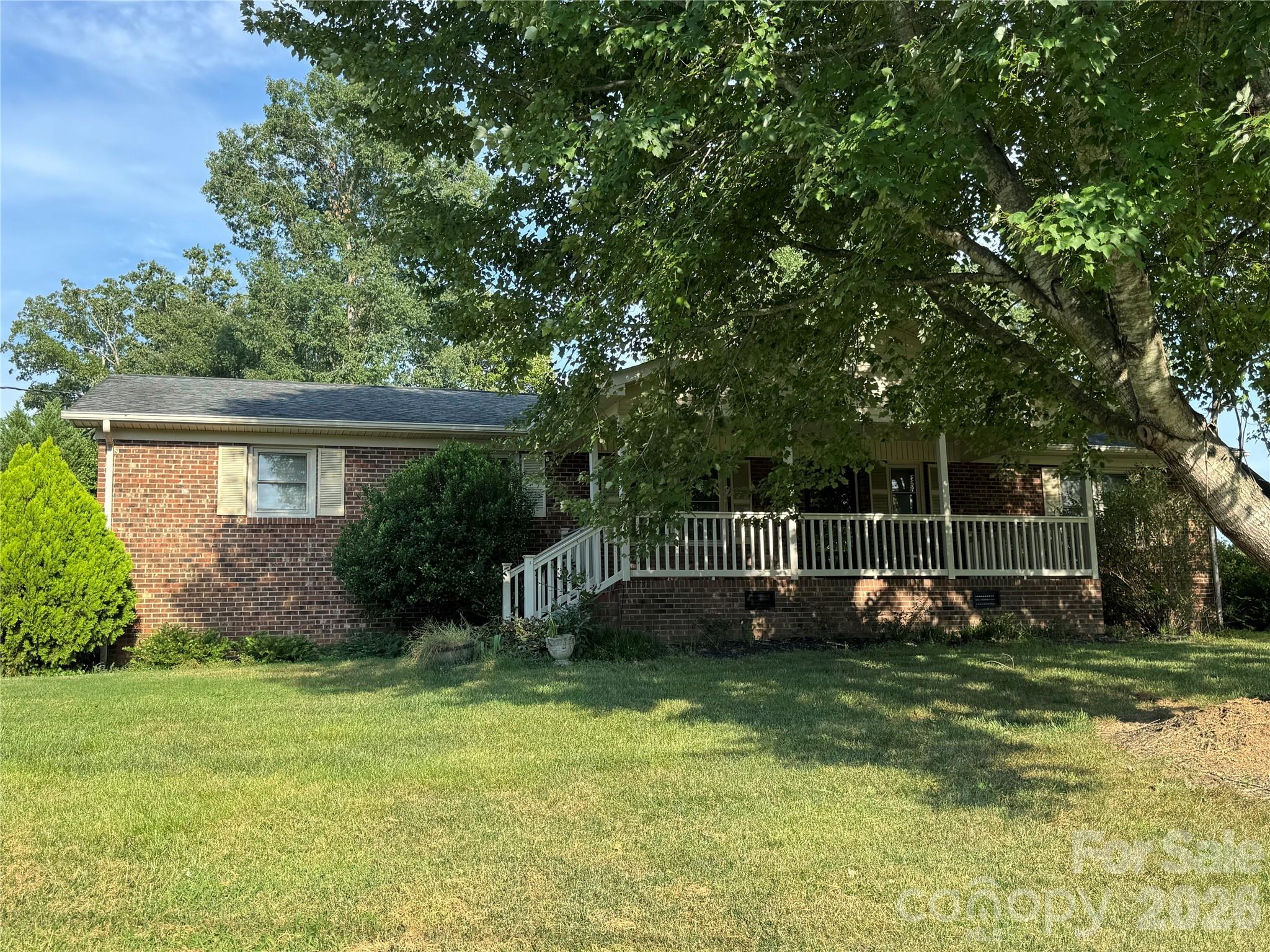 804 Lauras Lane Property Photo 1