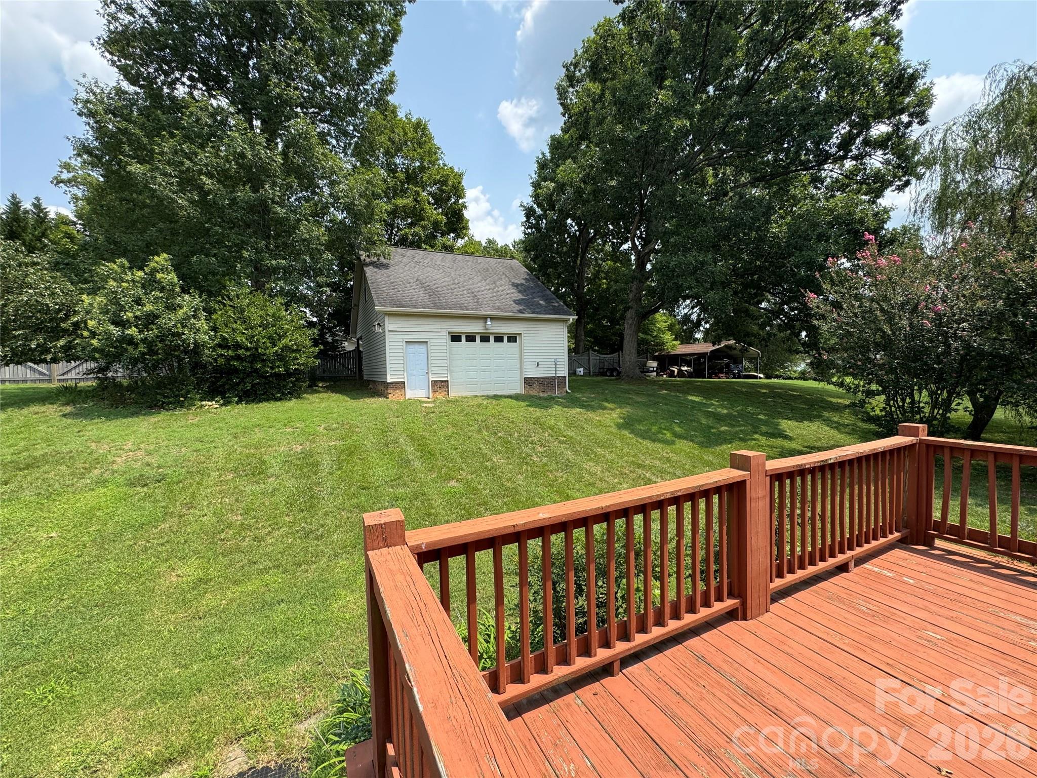804 Lauras Lane Property Photo 15