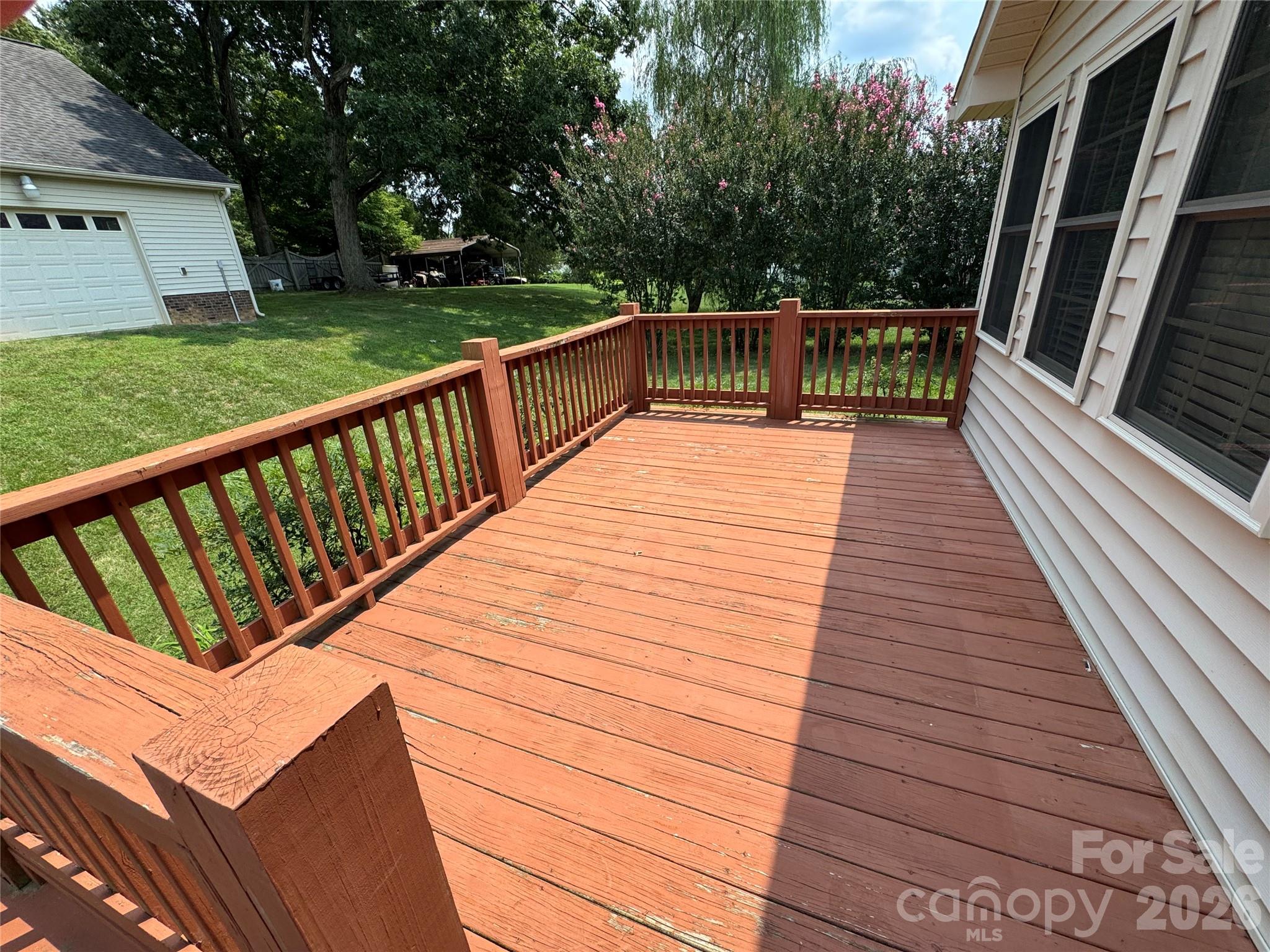 804 Lauras Lane Property Photo 16