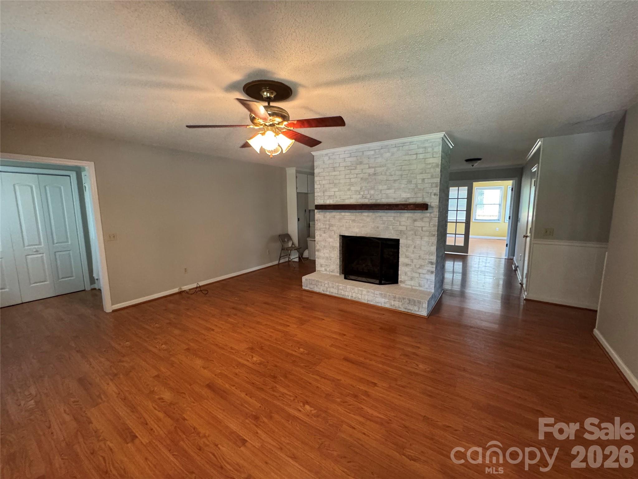 804 Lauras Lane Property Photo 23