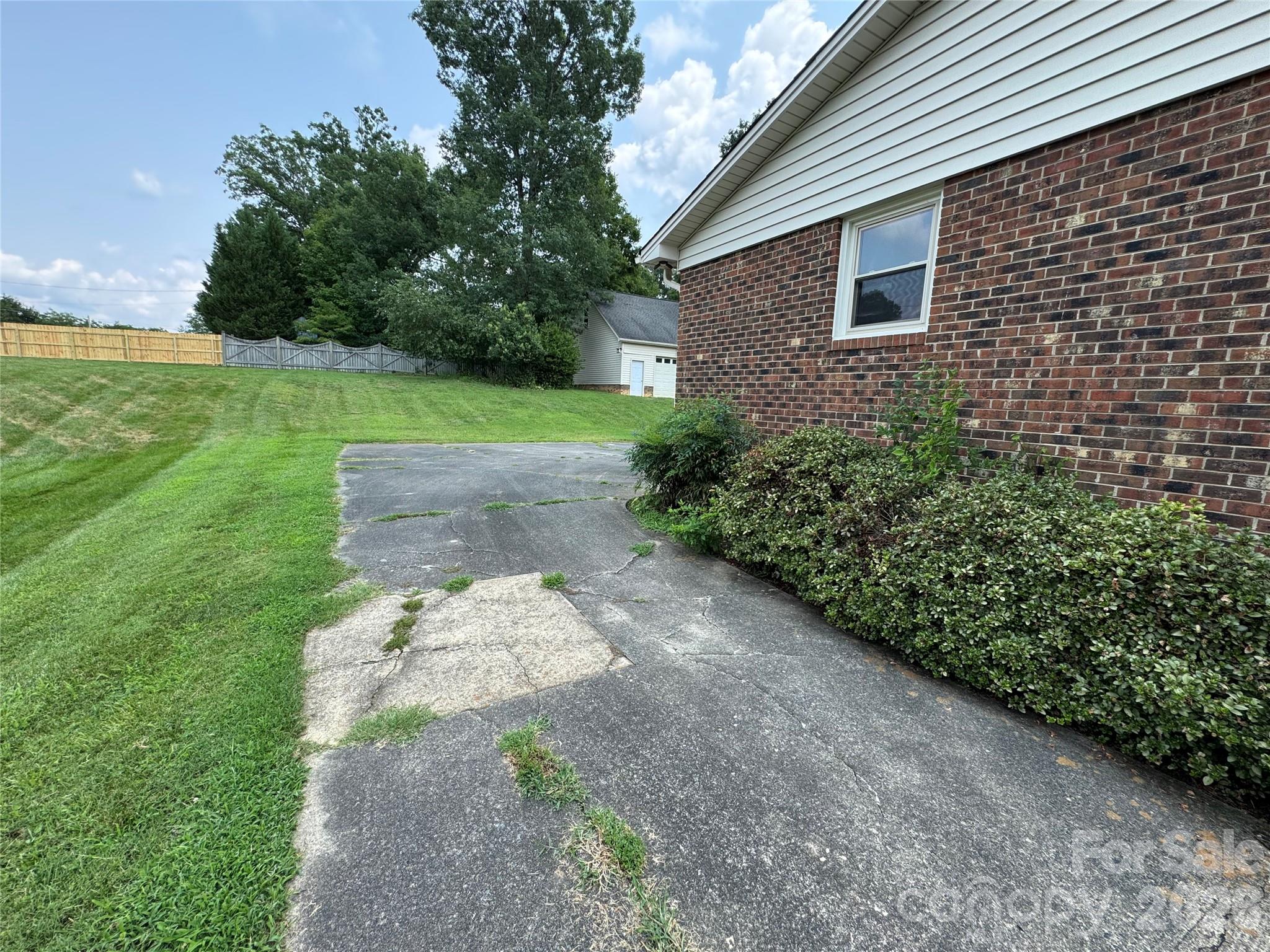 804 Lauras Lane Property Photo 30