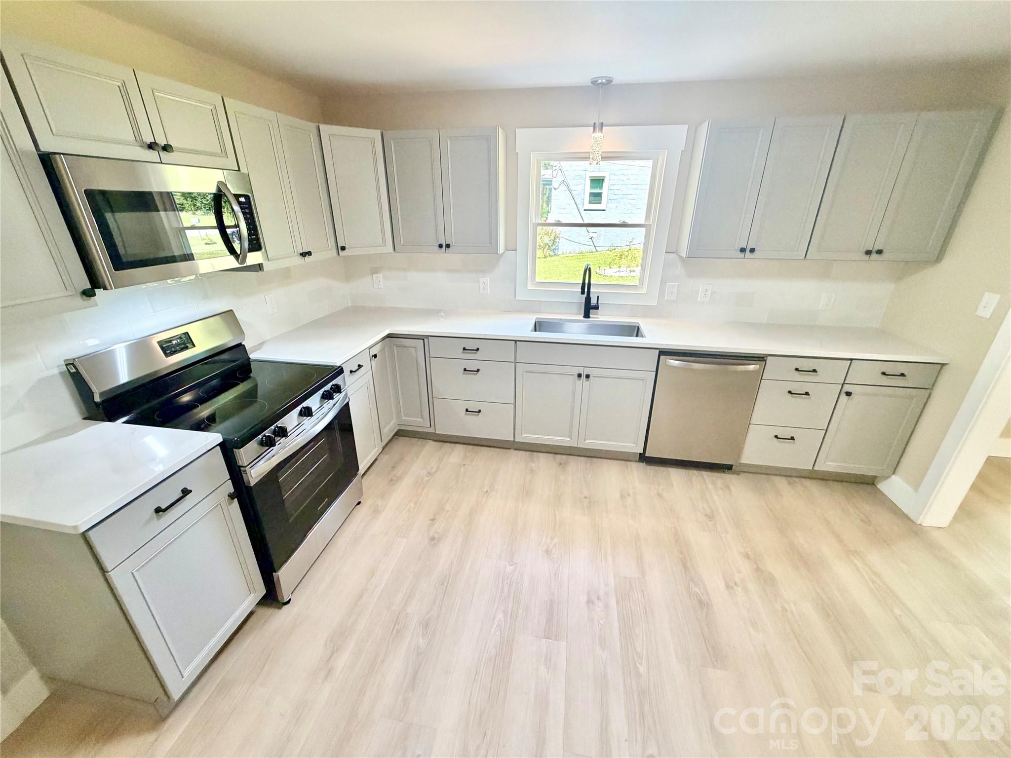 88 Polk Street Property Photo 13