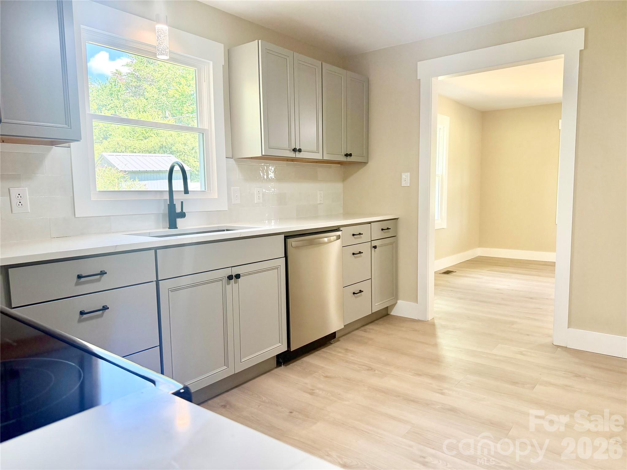 88 Polk Street Property Photo 14