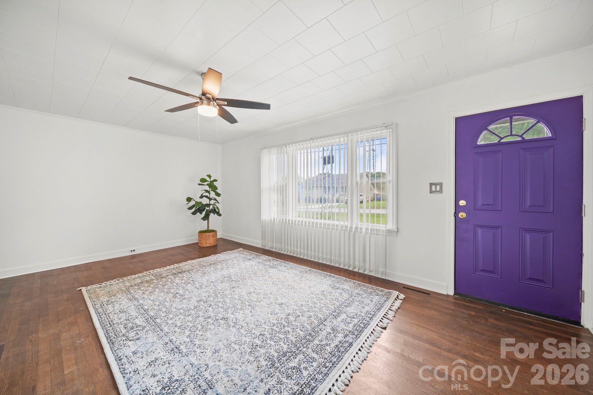 208 Clancy Street Property Photo 4