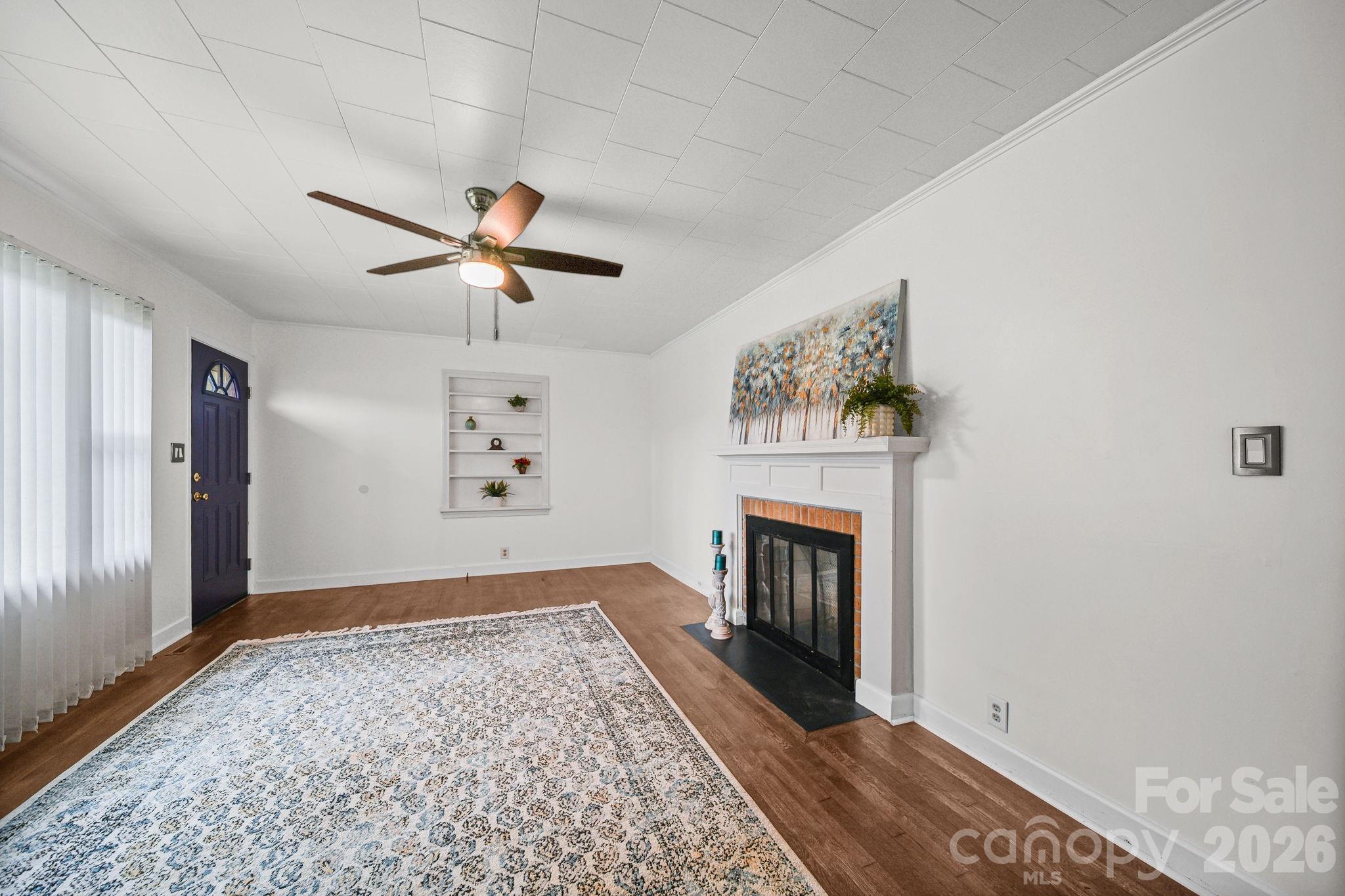 208 Clancy Street Property Photo 6