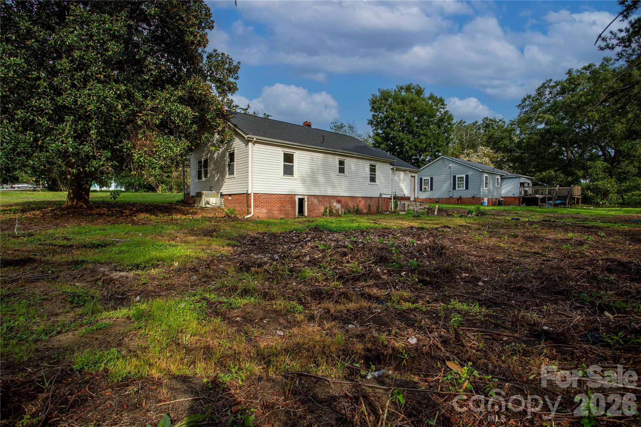 290 Airport Road Property Photo 4