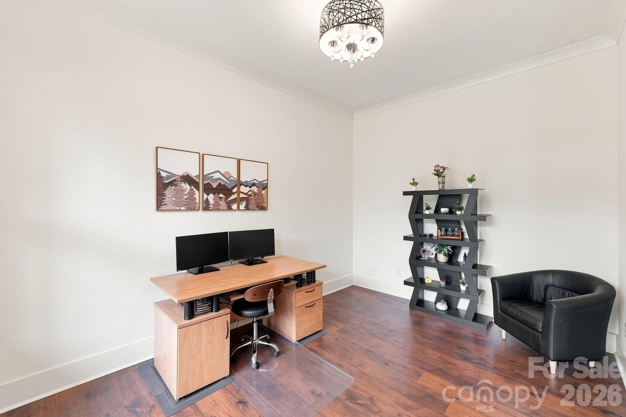 1310 Bershire Lane L13 Property Photo 6