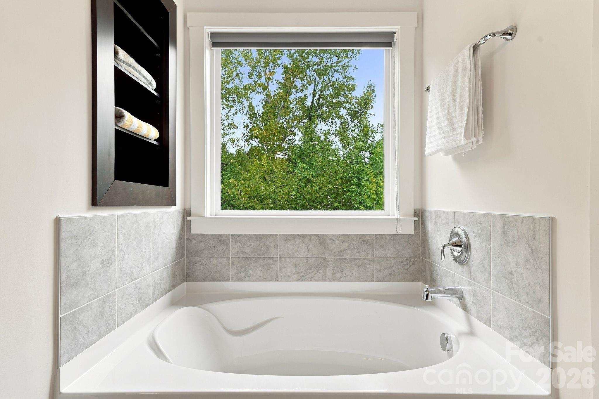 1310 Bershire Lane L13 Property Photo 21