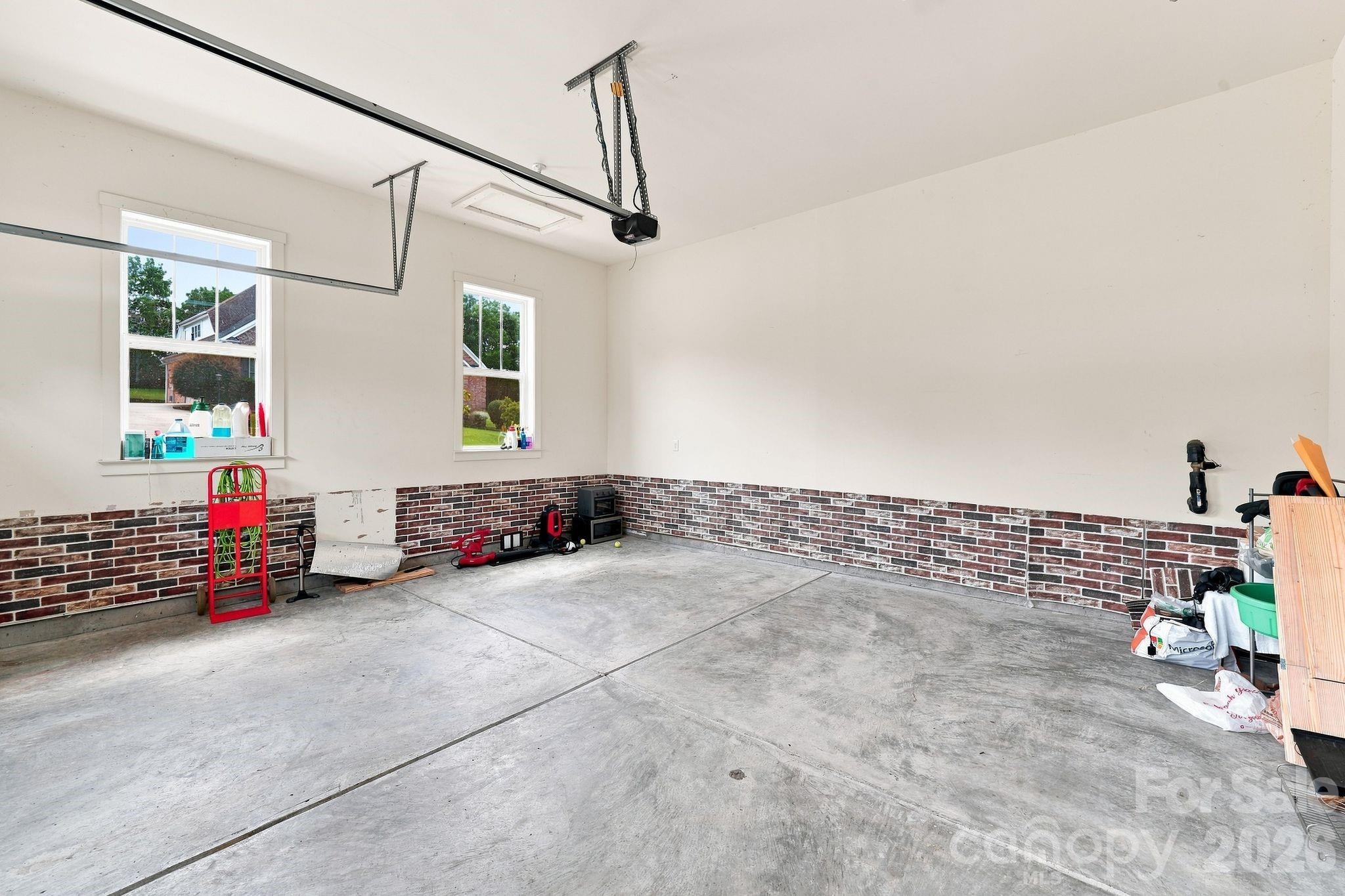 1310 Bershire Lane L13 Property Photo 44