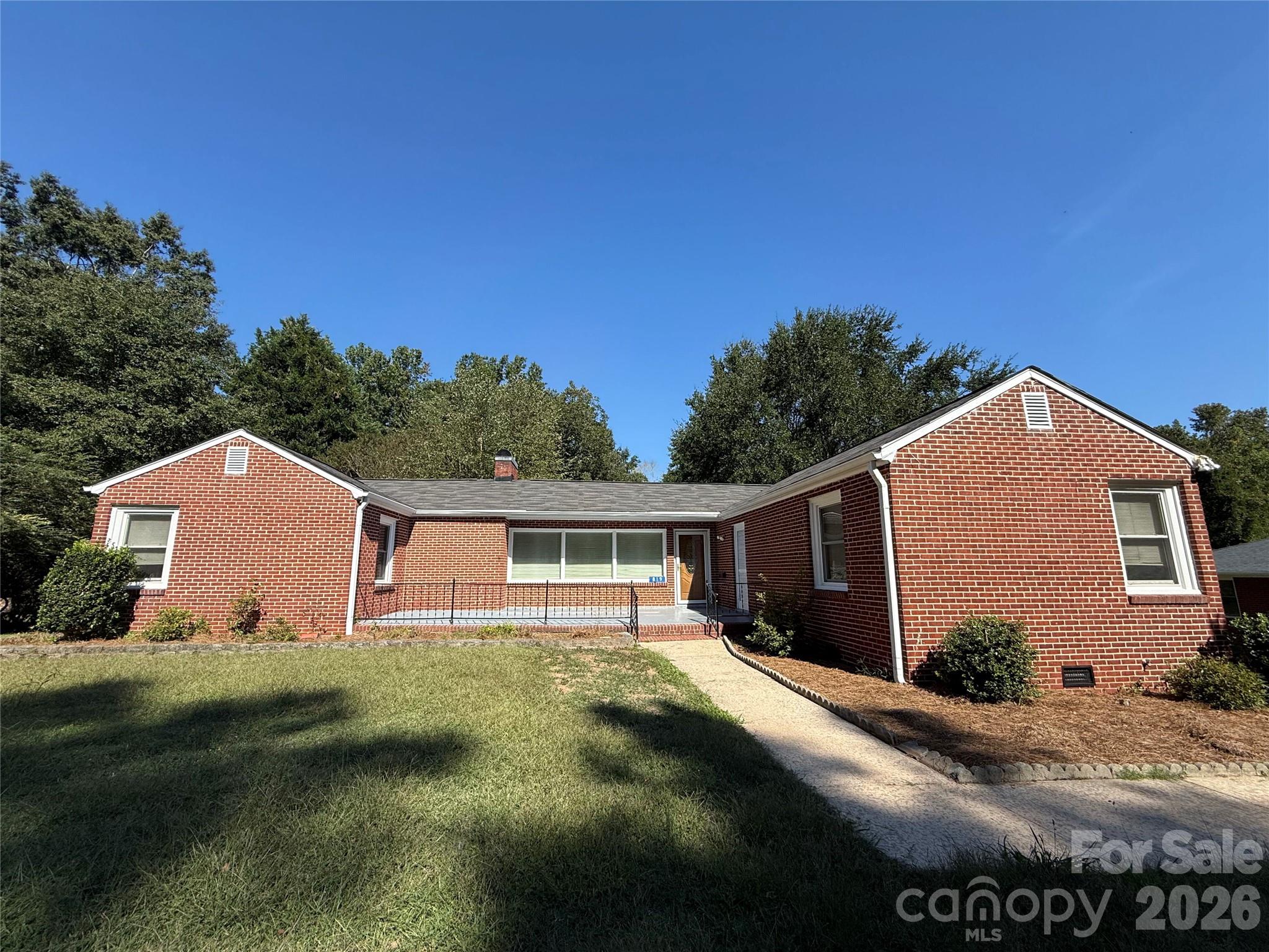 819 Wildwood Street Property Photo 1