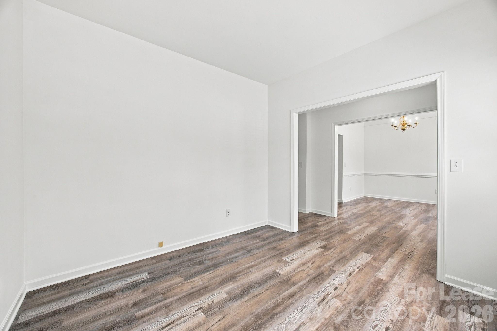 1748 Chinchester Lane Property Photo 3
