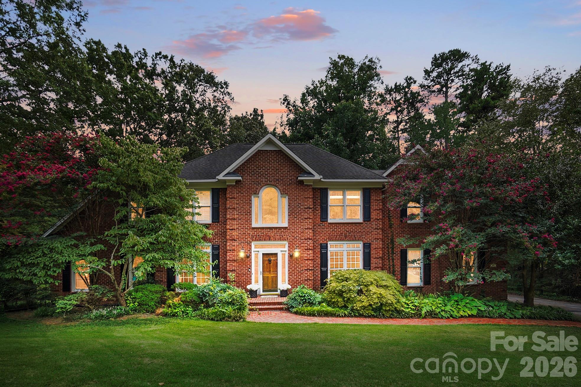 1006 Waterview Lane Property Photo 1