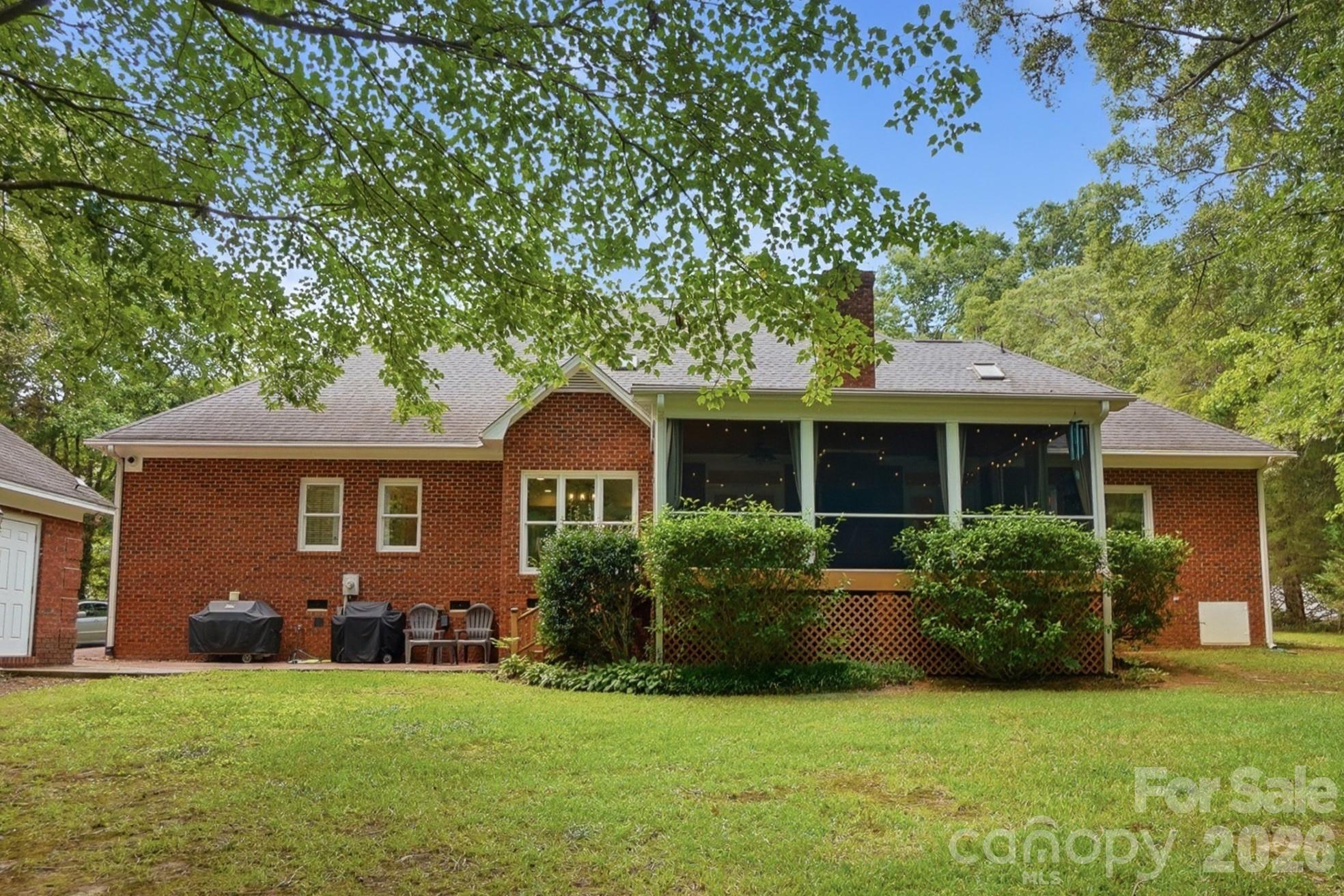 1006 Waterview Lane Property Photo 45