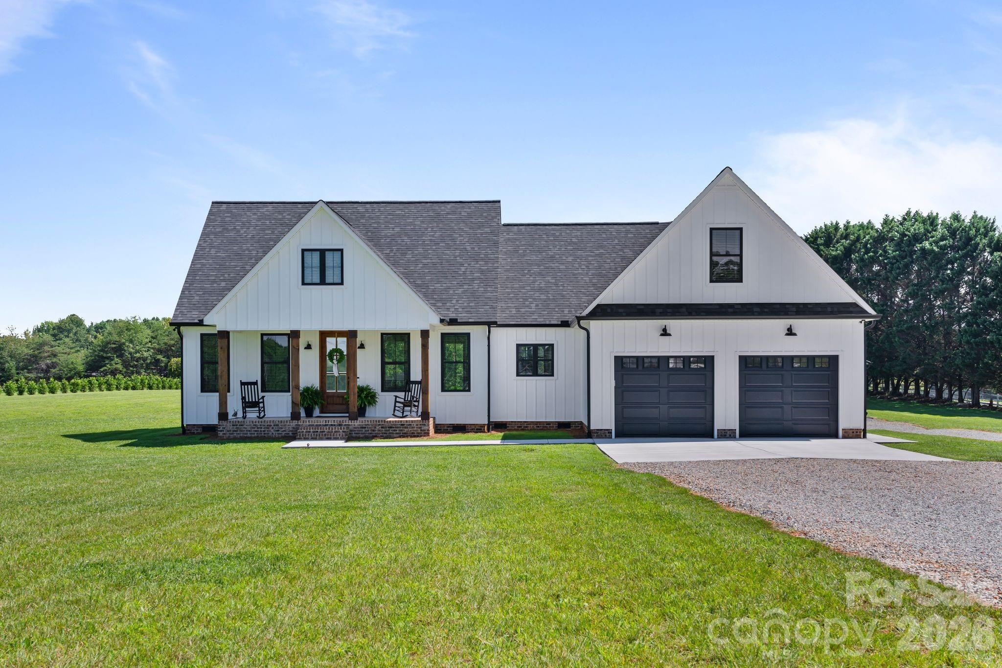 5785 W Nc 10 Highway Property Photo 1
