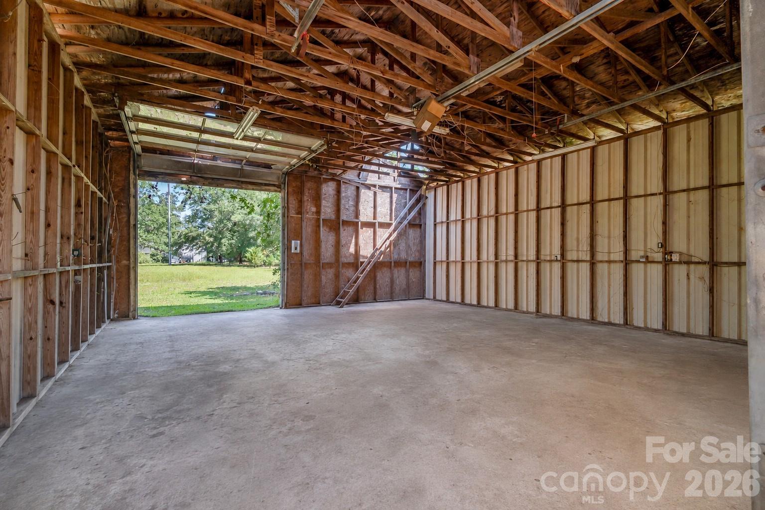 312 Sanders Road Property Photo 10