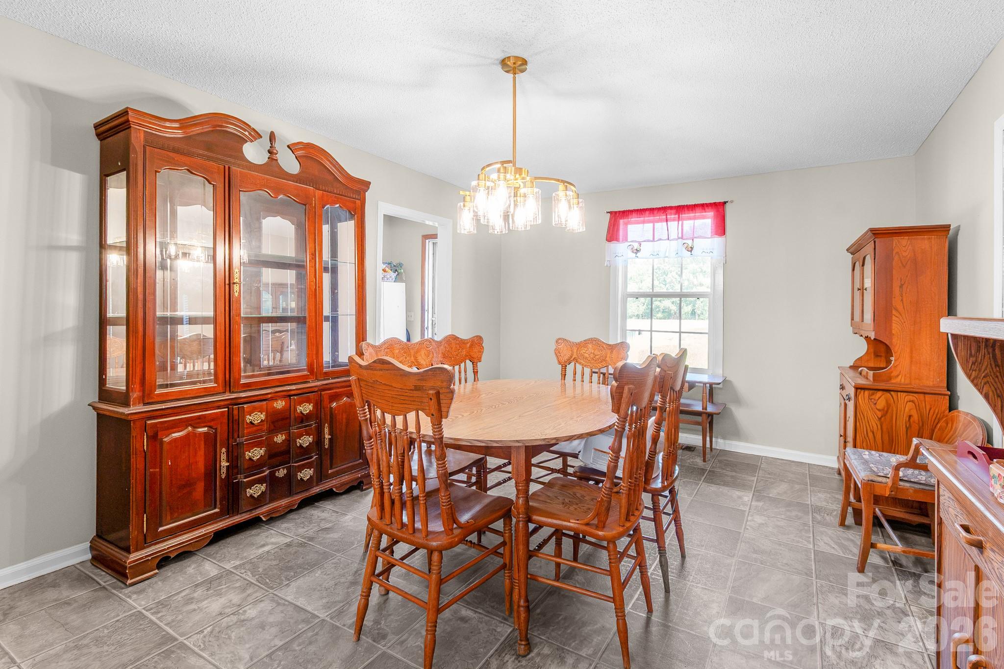 312 Sanders Road Property Photo 12