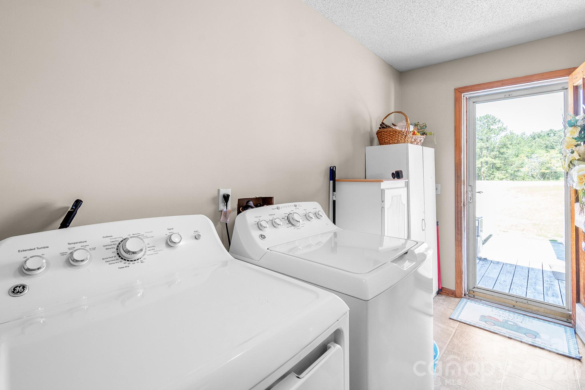 312 Sanders Road Property Photo 37