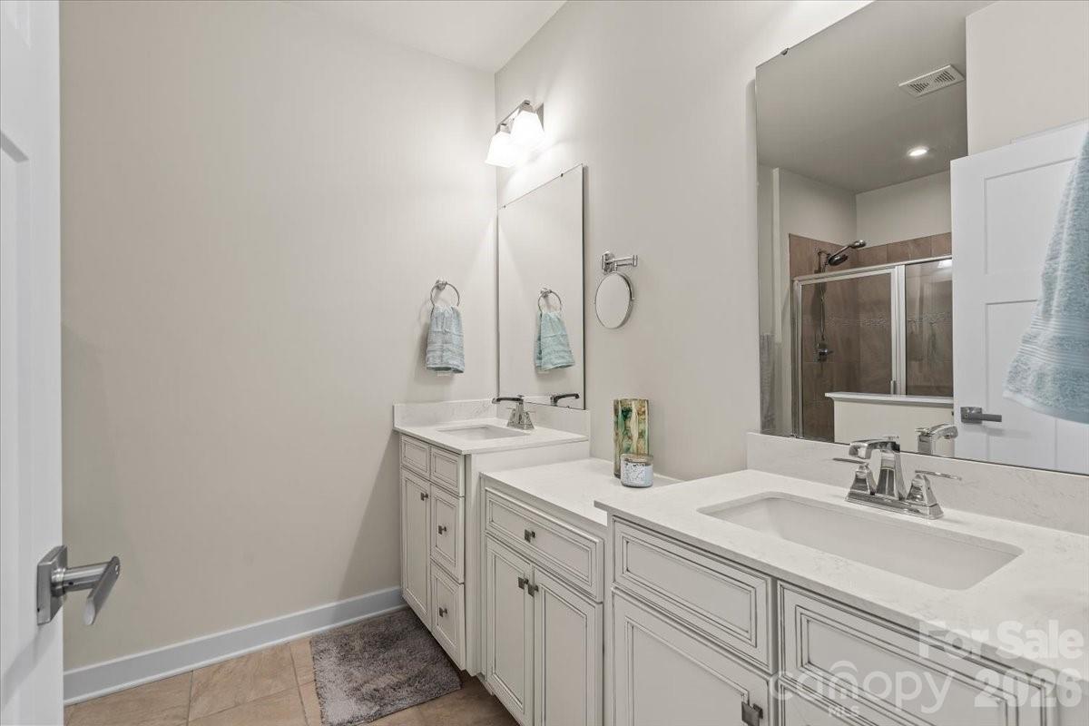 606 Crudent Road Property Photo 15