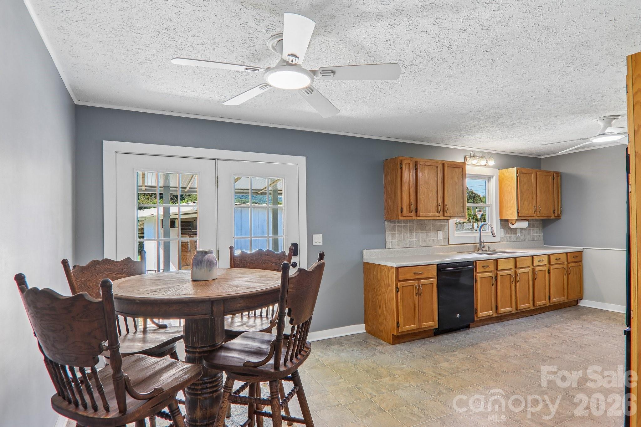 120 Sonoma Road Property Photo 15